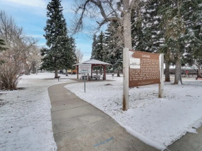 Vintage Downtown Laramie Apartment w/ Deck!