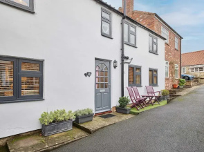 Host Stay Anvil Cottage