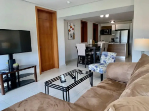 Blue Home I Spacious 1 Bed With Park View Parkside