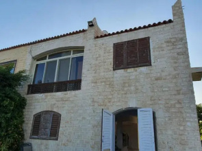 5 bedrooms villa in marina 5 lake view