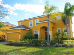 Stunning and Spacious, Lake View Home With Private South Facing Pool and spa Giving Year-round Sunshine From Sunrise to Sunset - 535