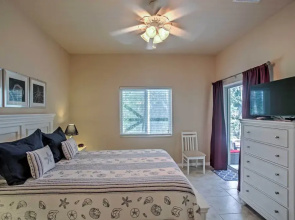 Bokeelia Cottage w/ Private Pool