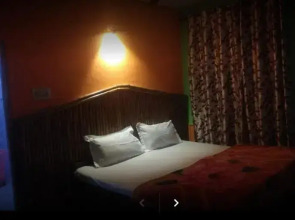 Shanti Cafe and Guest House Mcloedganj