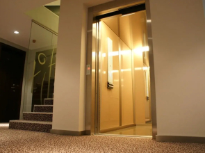 Hotel Avance