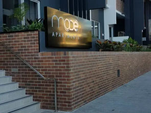 Modern 1 Bedroom Apartment With Stunning CBD Skyline Views