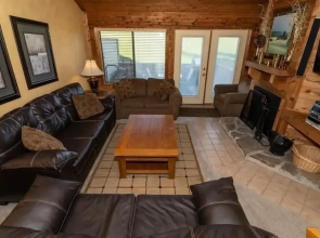 Seven Springs Sunridge 2 BR Condo, Mountain Views! by RedAwning