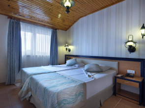 Villa Moonflower Apart Hotel