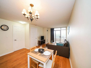 Spacious 1 Bedroom Plus Den Near Square One Mall