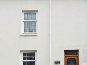 Dipley Cottage