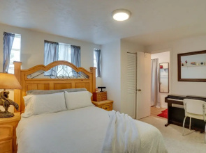 Tucson Studio ~ 2 Mi to University of Arizona!