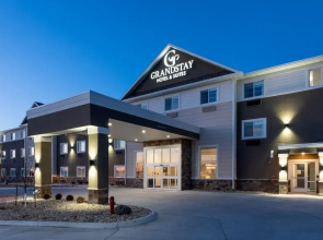 GrandStay Hotel & Suites Algona IA