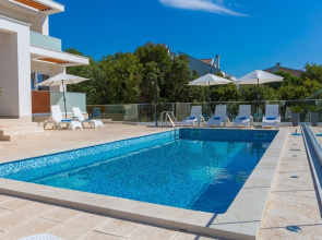 Amazing Villa Apartment With Pool Near the Beach