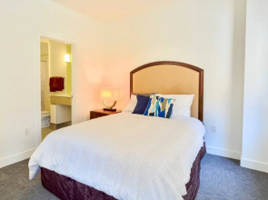 Great Value 2Br Apt In Awesome Location!