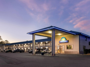 Days Inn by Wyndham Valdosta I-75