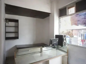 OYO 93003 B32 Homestay