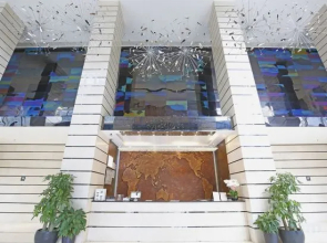 Carnival CEO Hotel (Chengdu Tianfu 3rd Street Funian Square)