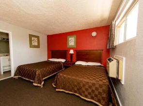 Scottish Inn and Suites