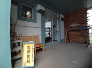 Guest House Ponkotan - Hostel