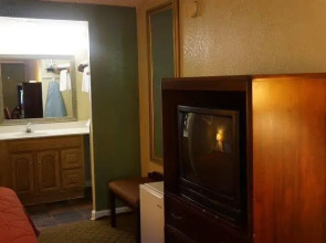 Best Airport Inn