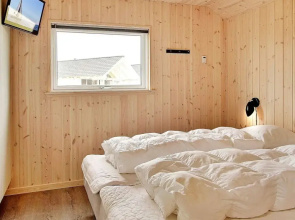 Pleasant Holiday Home in Vaggerlose near Sea