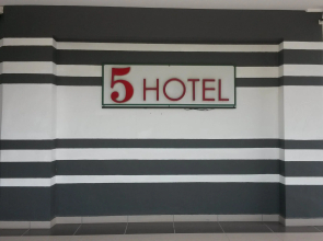 Five Hotel
