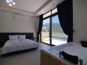 Dreamy Villa With Private Pool and Jacuzzi in Kas