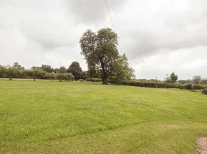 Grove Farm Bungalow with swimming pool Dallinghoo Air Manage Suffolk