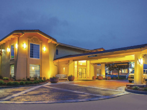 La Quinta Inn by Wyndham Moline Airport