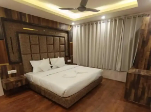 Hotel Khyber By Angl Wings