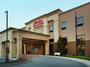 Hampton Inn & Suites Mahwah