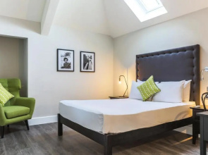 A Space in the City Park Lane Apartments