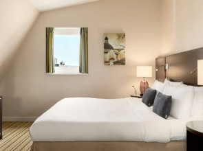 Renaissance Amsterdam Hotel