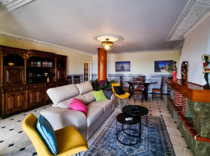 FLH Faro Family Flat with Balcony