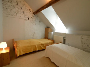 Romantic Cottage in Ferrières With Barbecue