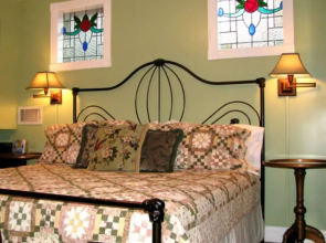 White Oak Manor Bed & Breakfast