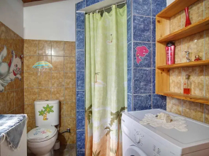 Yvoni Village house