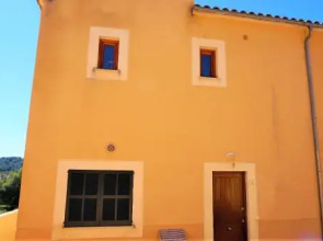 M&M House