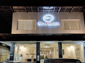 Mr J Suites Hotel Tegal