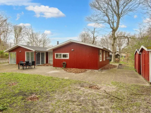 10 Person Holiday Home in Glesborg-by Traum