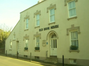 Old Bank House Hotel