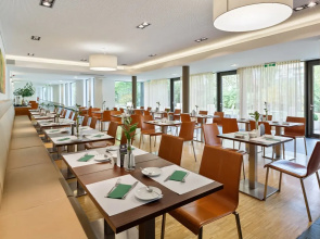 Отель Four Points Flex by Sheraton Vienna Hauptbahnhof