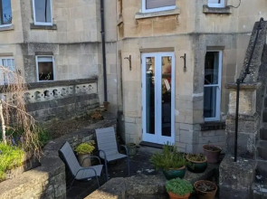 Captivating 1-bed Apartment in Bath With Parking