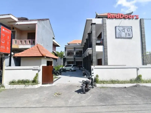 RedDoorz near Gatsu Barat Denpasar