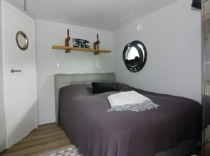 Houseboat Leni, Flensburg