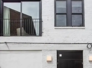 Steps From Jefferson - New Boutique Building - Center City