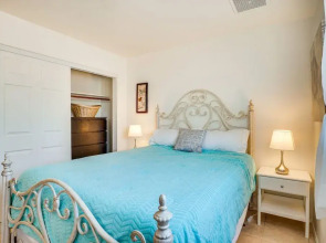 Tucson Vacation Rental w/ Private Pool & BBQ Grill