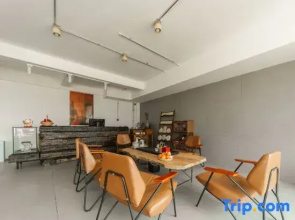 The Second Power of Poetry · Poem ² | Designer of Endless Swimming Pool, Sea View Resort Homestay