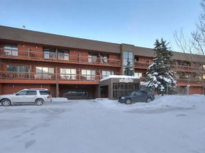 Cedar Lodge 216 by RedAwning