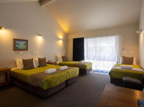 Alpine Glacier Motel