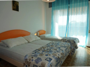 Flat 130mt From the Sea-beahost